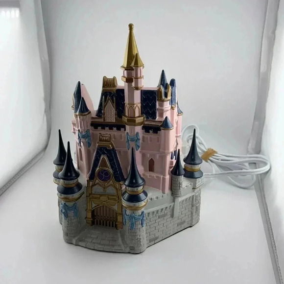 HTF~Scentsy Walt Disney World 50th Anniversary Cinderella Castle Wax Warmer - Picture 6 of 16